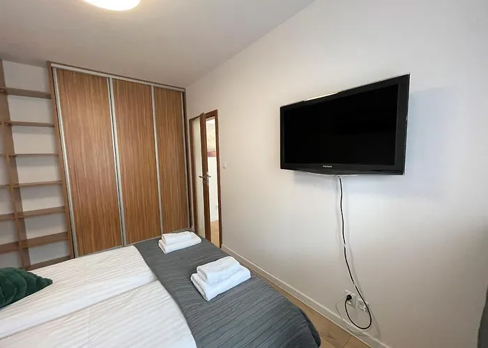 アパート Al-dom Ogrodowa Bocianie Gniazdo Z Garazem *