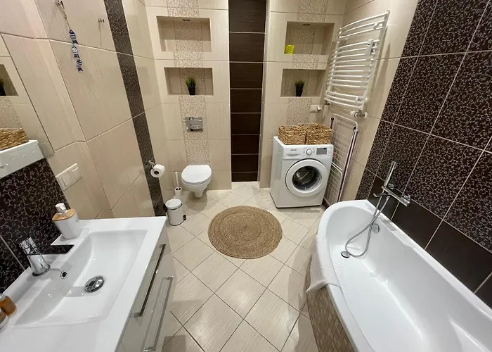 Al-dom Ogrodowa Bocianie Gniazdo Z Garazem アパート コウォブジェク